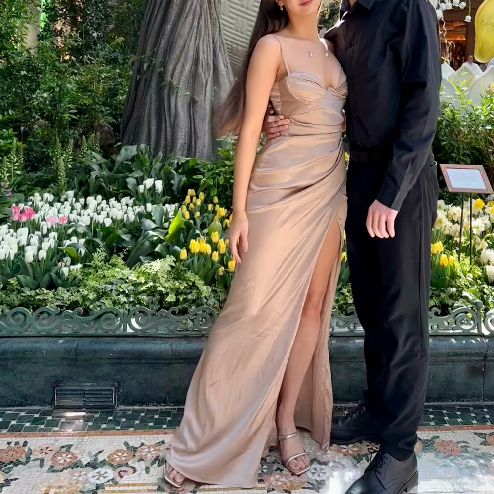 ZOLA MAXI DRESS - CHAMPAGNE